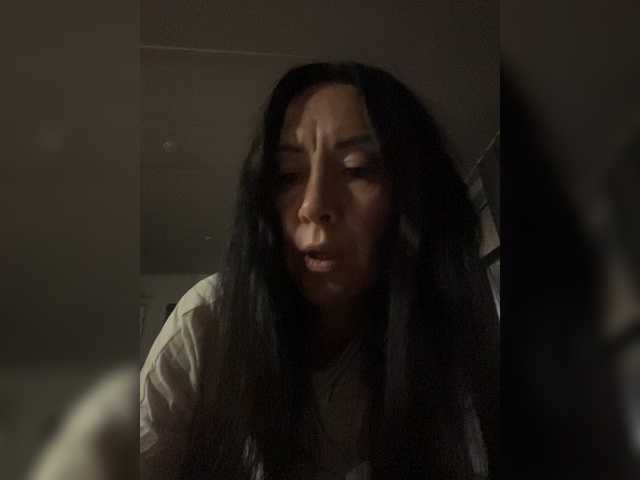 KarolinaMilf live cam on BongaCams