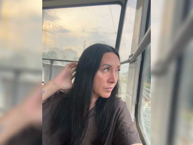 KarolinaMilf Live Cam on BongaCams