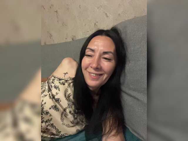 KarolinaMilf live cam on BongaCams