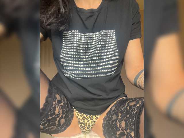 KarolinaMilf live cam on BongaCams