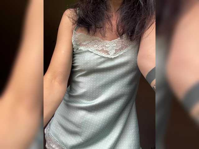 KarolinaMilf live cam on BongaCams
