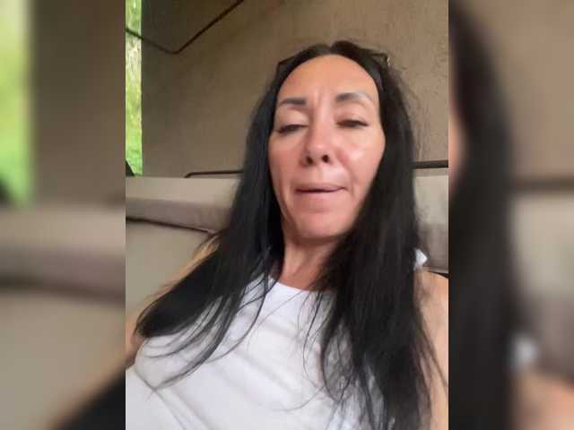 KarolinaMilf live cam on BongaCams