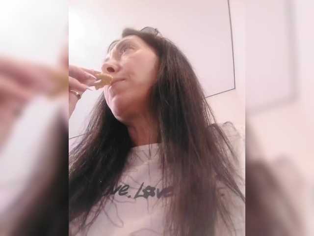 KarolinaMilf's BongaCams profile