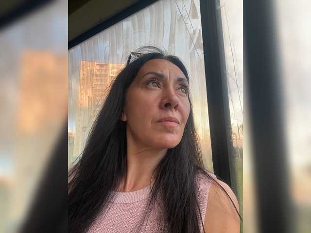 KarolinaMilf live cam on BongaCams