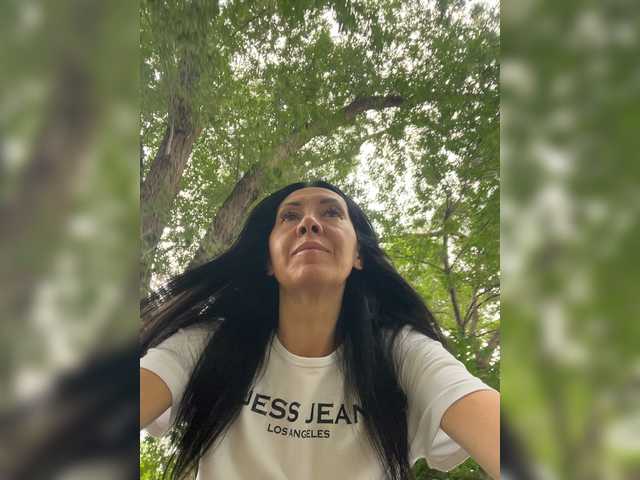 KarolinaMilf live cam on BongaCams