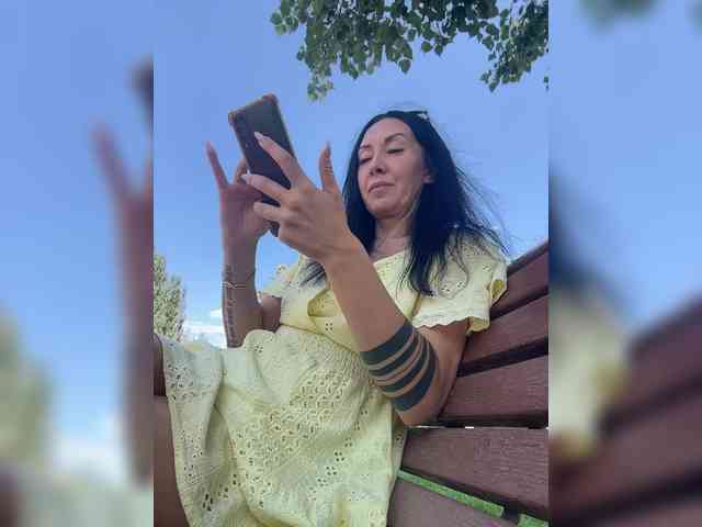 KarolinaMilf Sex Cam Show