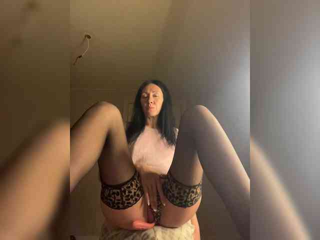 Karolina_Milf webcam