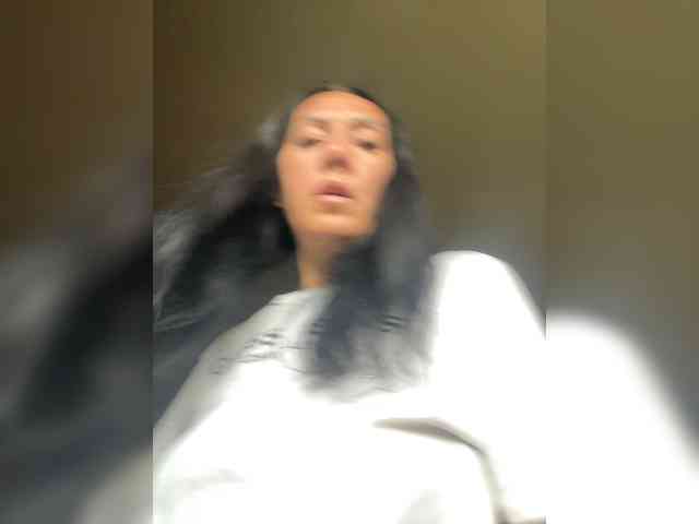 Karolina_Milf webcam