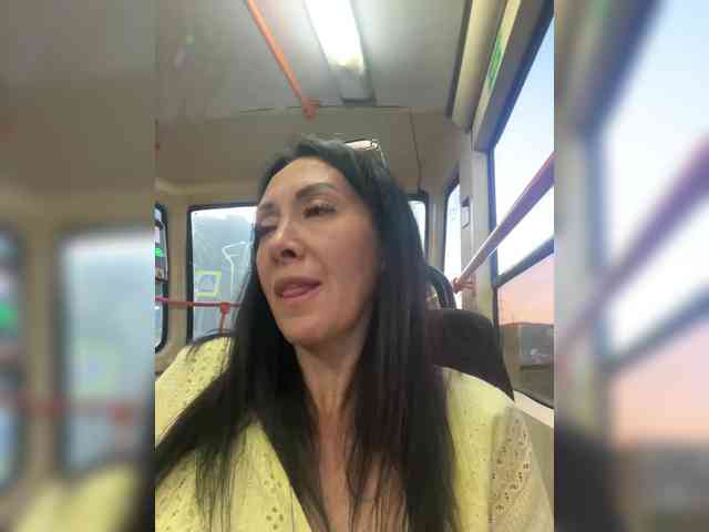 Karolina_Milf webcam