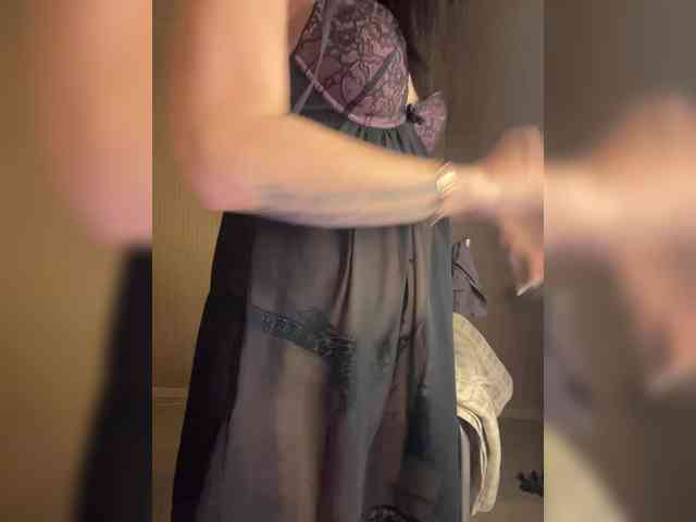 Karolina_Milf webcam