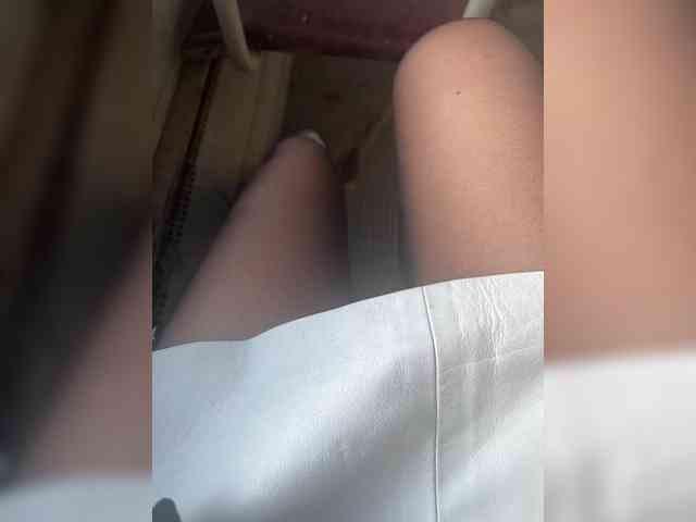 Karolina_Milf webcam