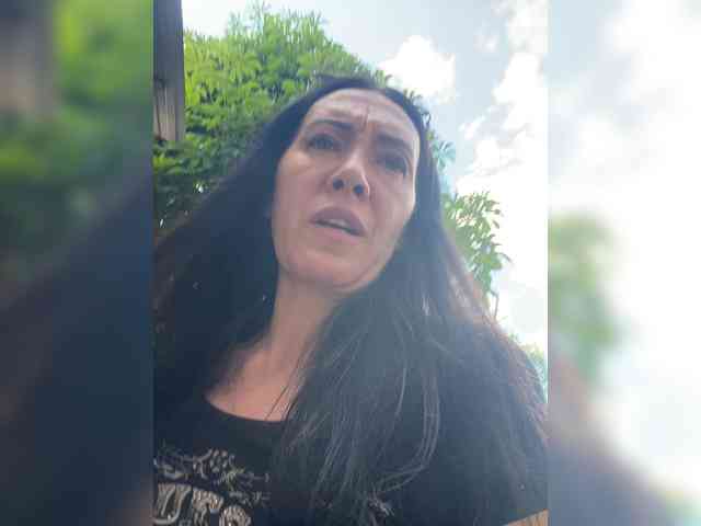 Karolina_Milf webcam