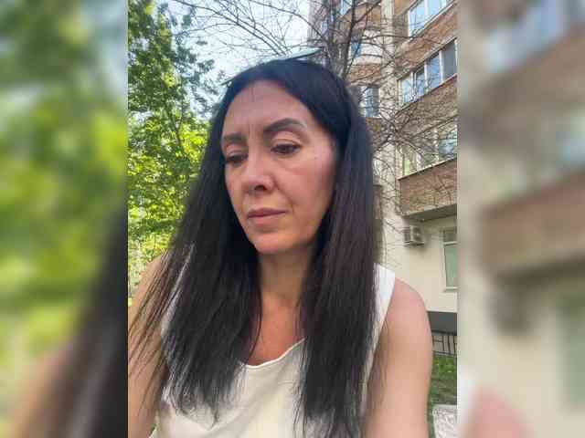 Model: Karolina_Milf