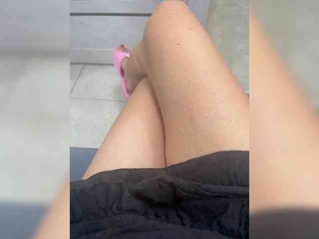 Karolina_Milf webcam
