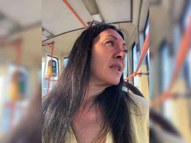 Karolina_Milf webcam