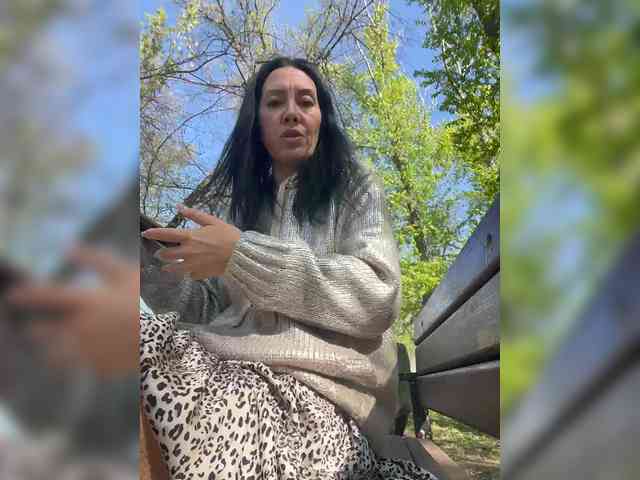 Karolina_Milf webcam