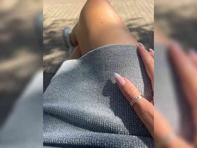 Karolina_Milf webcam