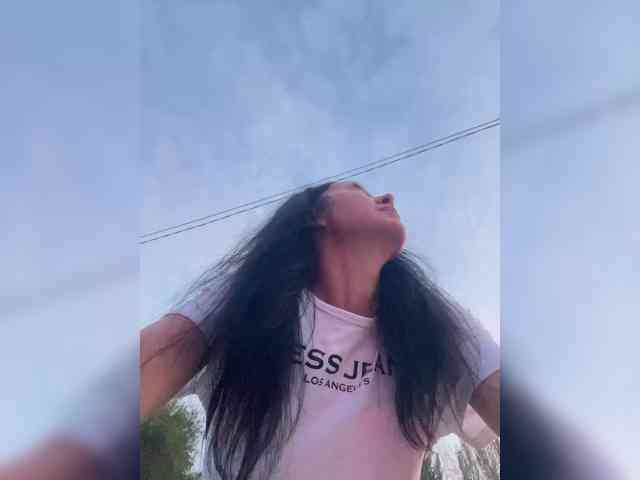KarolinaMilf Sex Cam Show