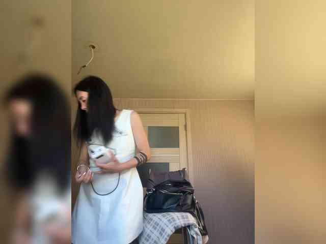 Karolina_Milf webcam