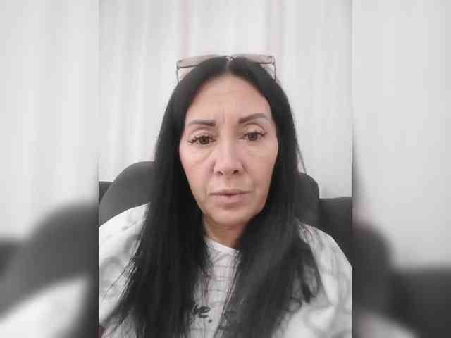 Karolina_Milf webcam