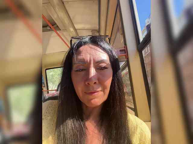Karolina_Milf webcam