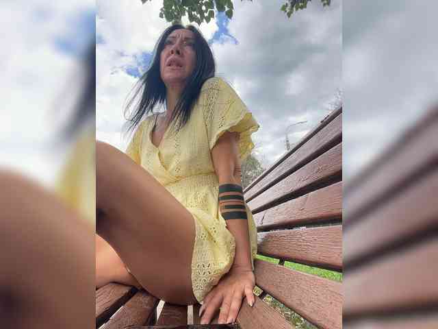 KarolinaMilf Sex Cam Show