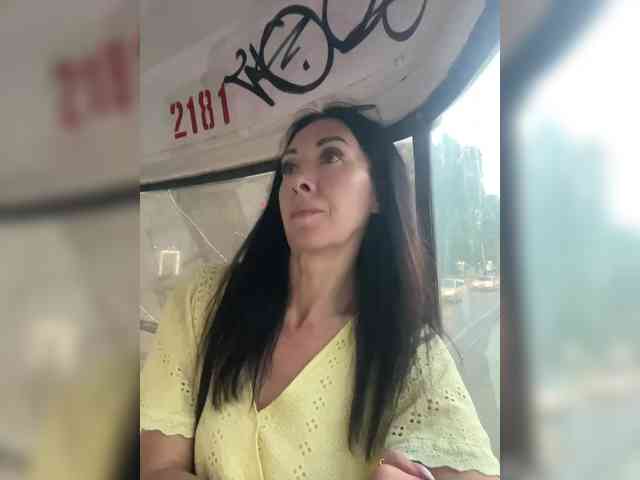 Karolina_Milf webcam