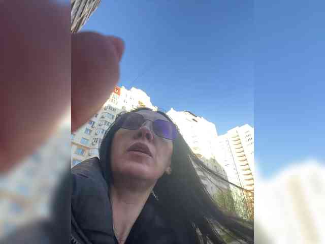 Karolina_Milf webcam