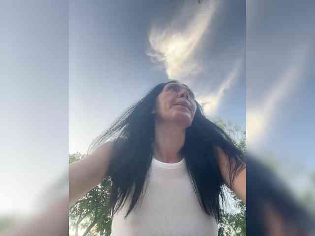 KarolinaMilf Sex Cam Show