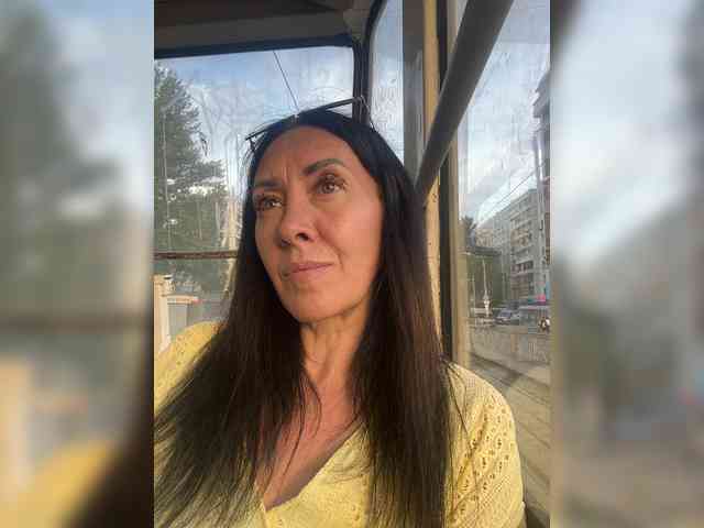 Karolina_Milf webcam