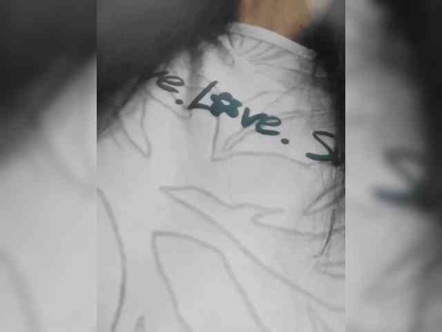 Karolina_Milf webcam