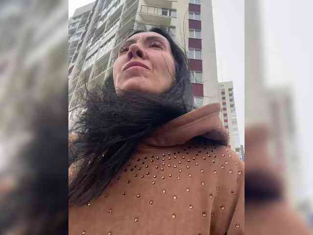 Karolina_Milf webcam