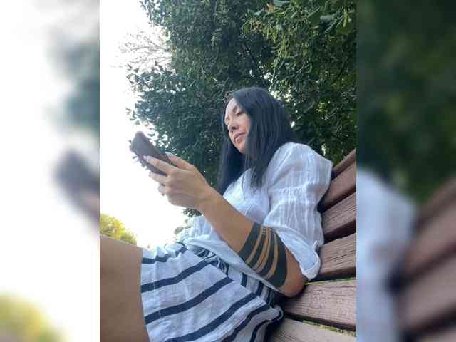 KarolinaMilf Sex Cam Show