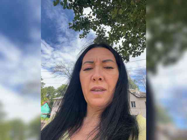 Karolina_Milf webcam