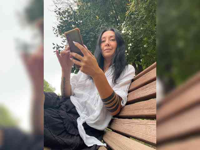 KarolinaMilf Sex Cam Show