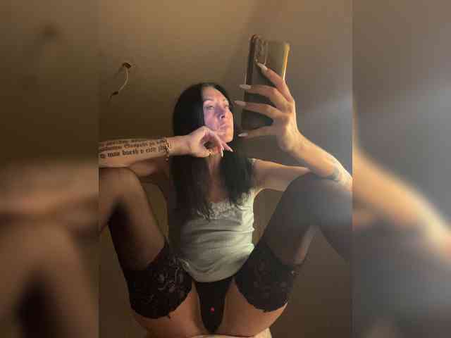 KarolinaMilf Sex Cam Show