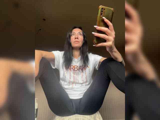 Karolina_Milf webcam