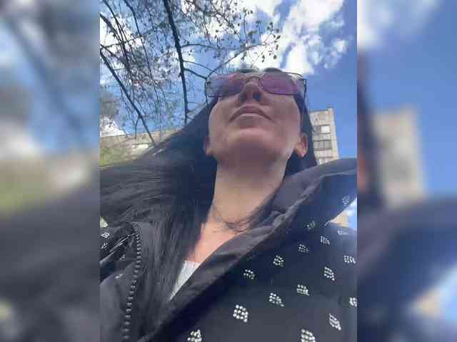 Karolina_Milf webcam