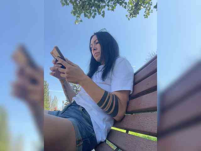 KarolinaMilf Sex Cam Show