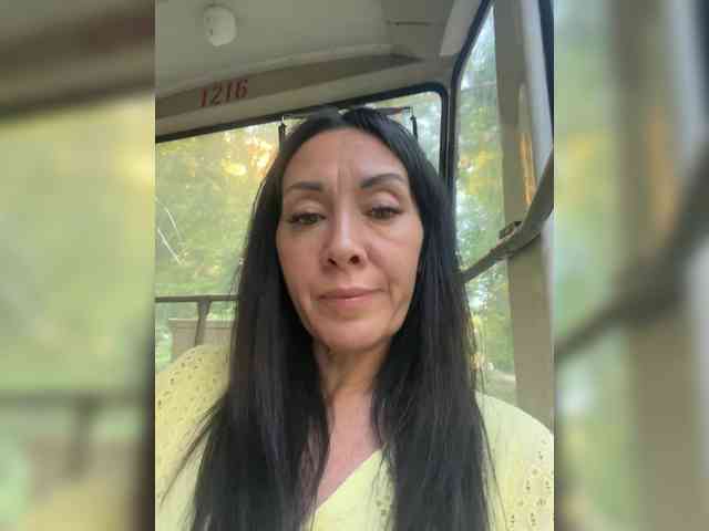 Karolina_Milf webcam