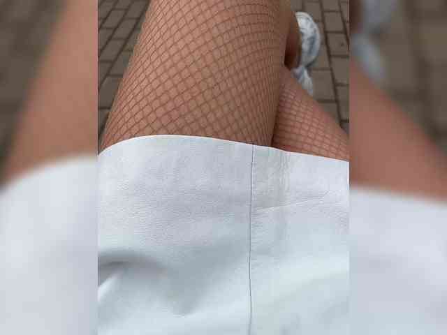 Karolina_Milf webcam