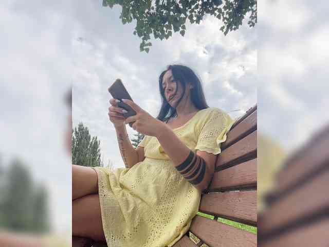 KarolinaMilf Sex Cam Show