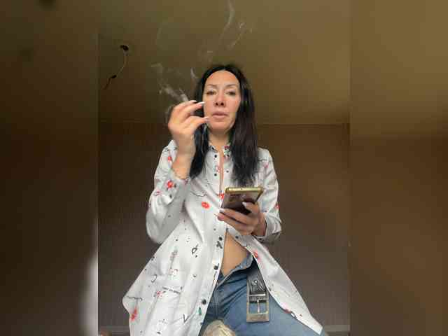 Karolina_Milf webcam