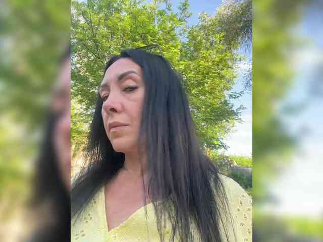 Karolina_Milf webcam