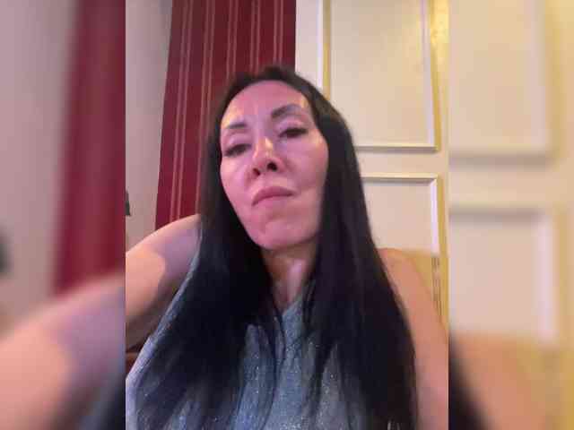 Karolina_Milf webcam