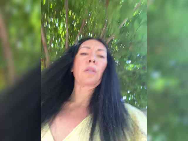 Karolina_Milf webcam