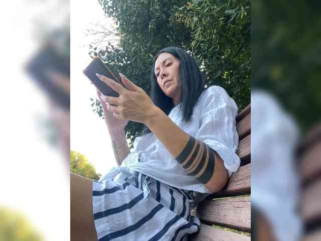 KarolinaMilf Sex Cam Show