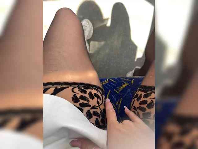 Karolina_Milf webcam