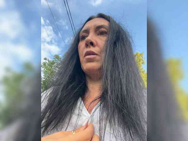 KarolinaMilf Sex Cam Show