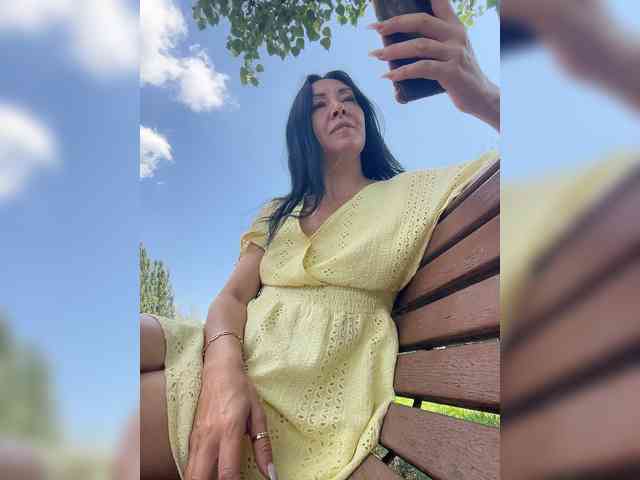KarolinaMilf Sex Cam Show